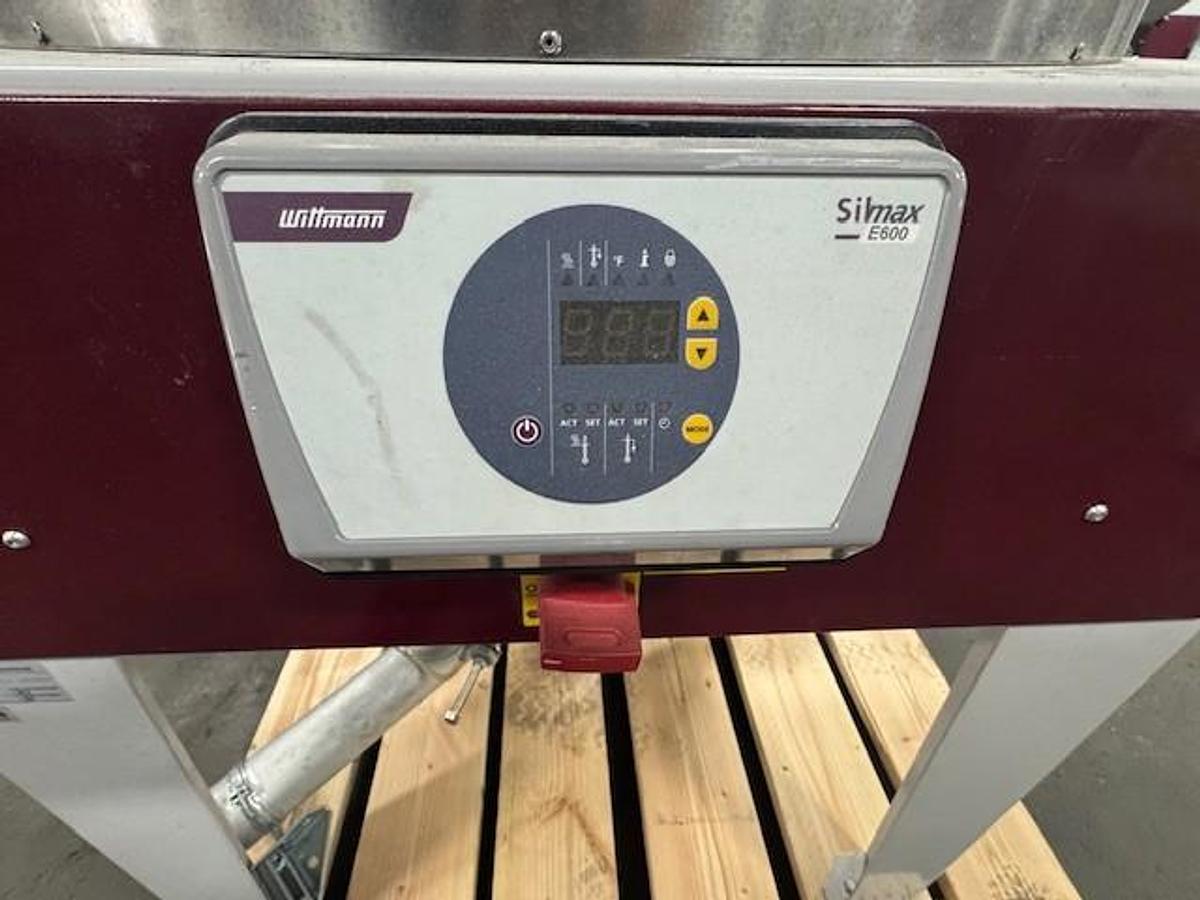 Used 180 lb./hr Wittmann E180 Silmax Material Dryer with 600 lb. Hopper (2012)