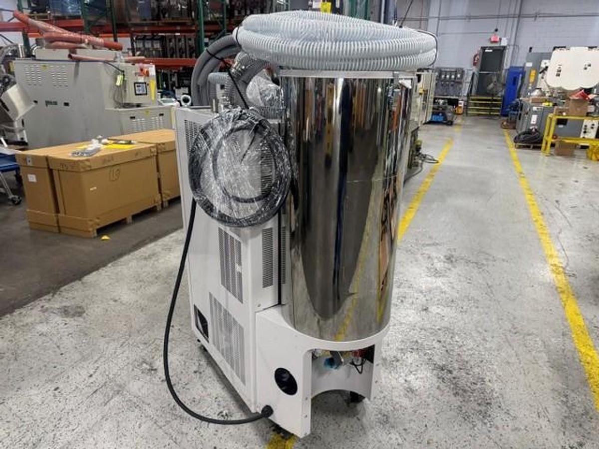 60 lb/hr Matsui MJ3-50U Material Dryer with 110 lb. Hopper (2026)