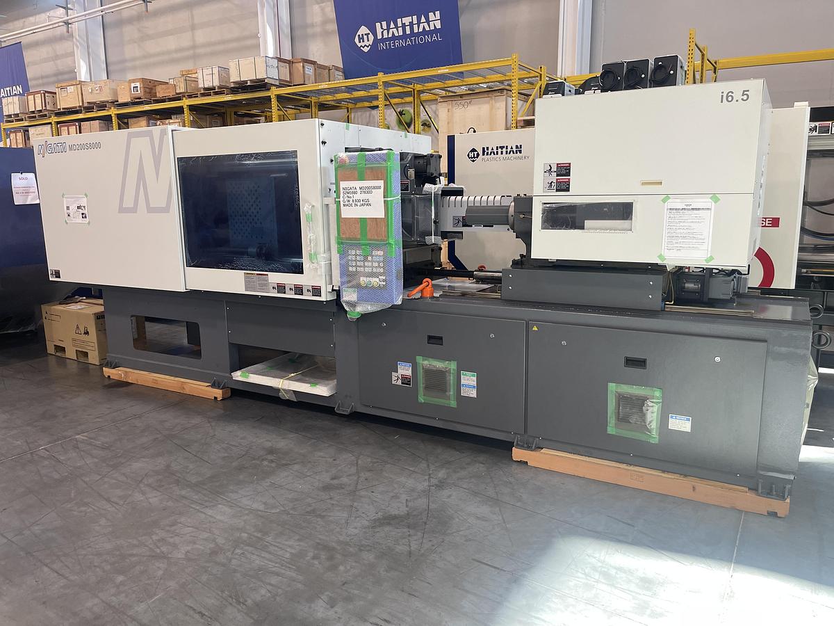 202 Ton, 14.14 oz Niigata MD 200S8000 i6.5 Injection Molding Machine (2025)