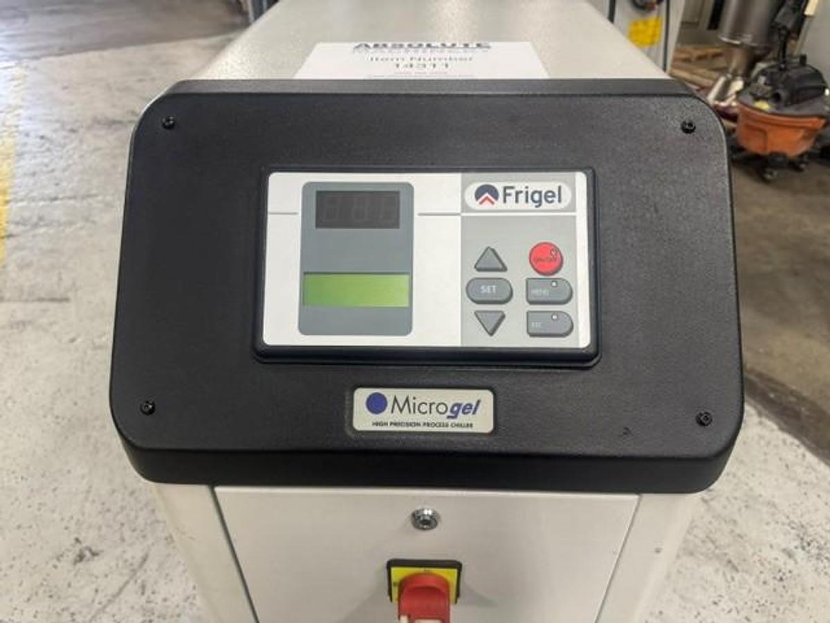 Used 2.5 Ton Frigel RCM40/6 SP Chiller and Temperature Controller