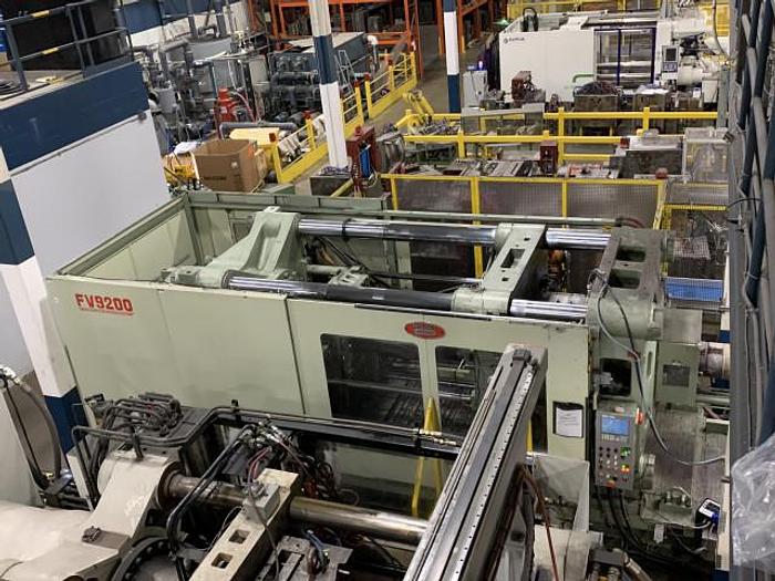 Used 943 Ton, 201.2 oz. Nissei Injection Molding Machine