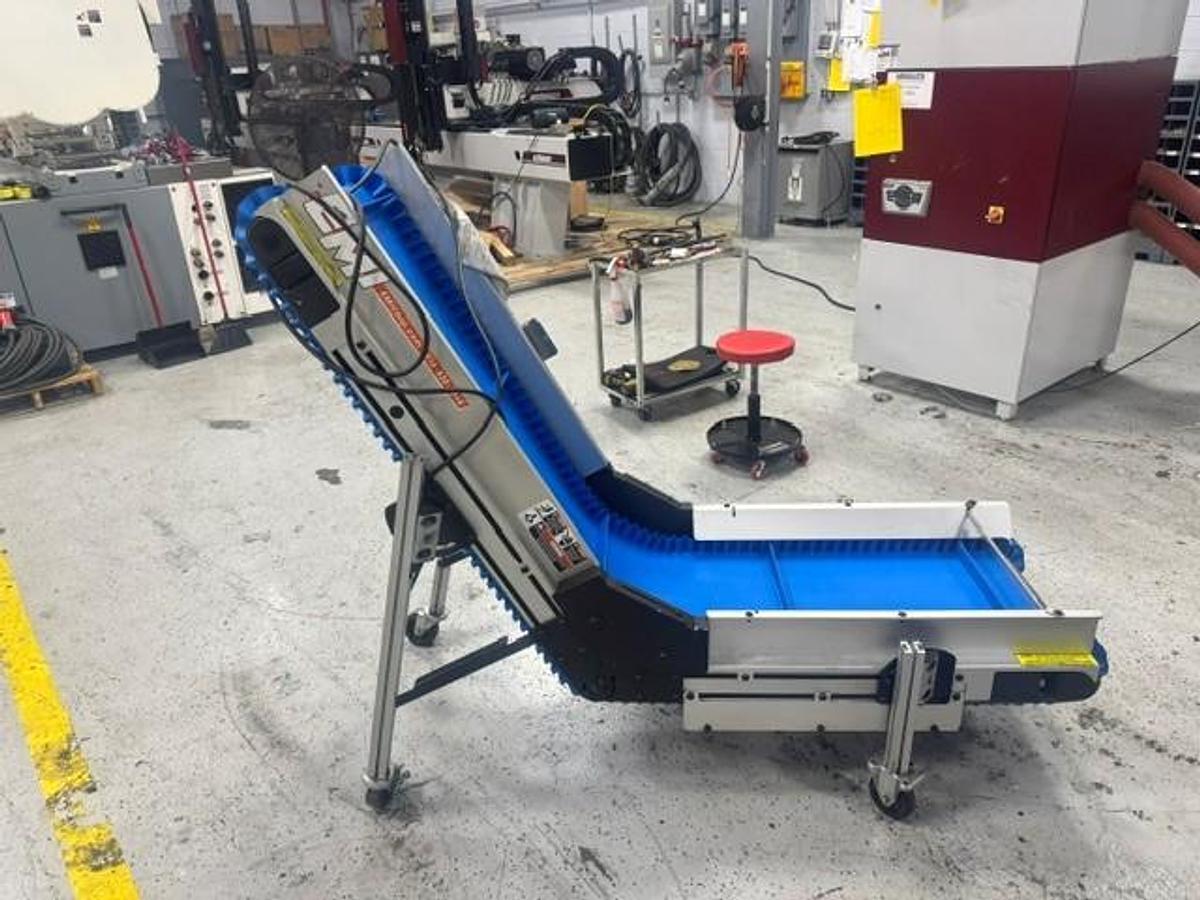 Used EMI EAK Series Flat to Incline Belt Conveyor