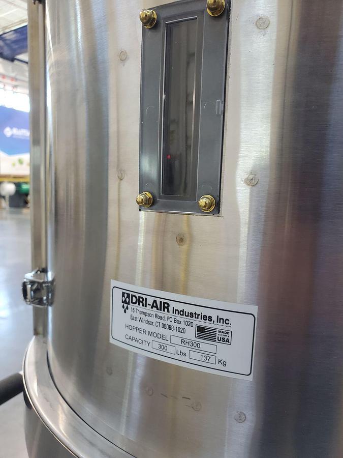 Not Ready - 100 CFM Dri-Air High Performance, 4 Bed Portable Drying System