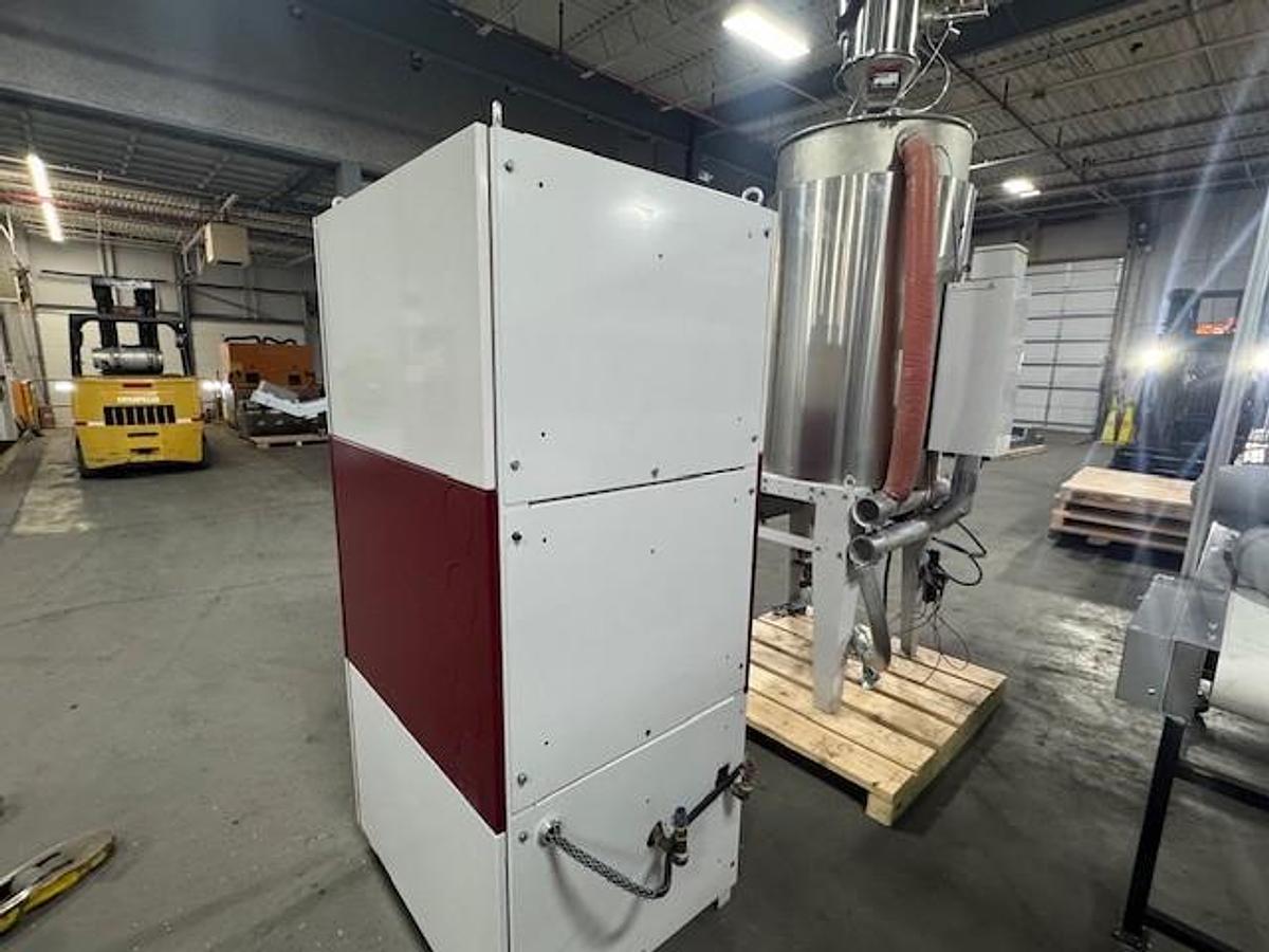 Used 180 lb./hr Wittmann E180 Silmax Material Dryer with 600 lb. Hopper (2012)