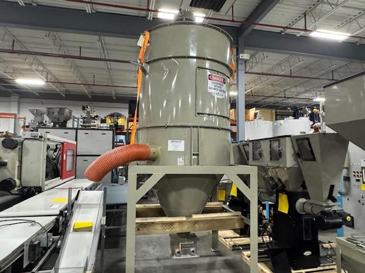 Used Conair CH54-85 2,975 lb. Material Hopper with Stand and Receiver