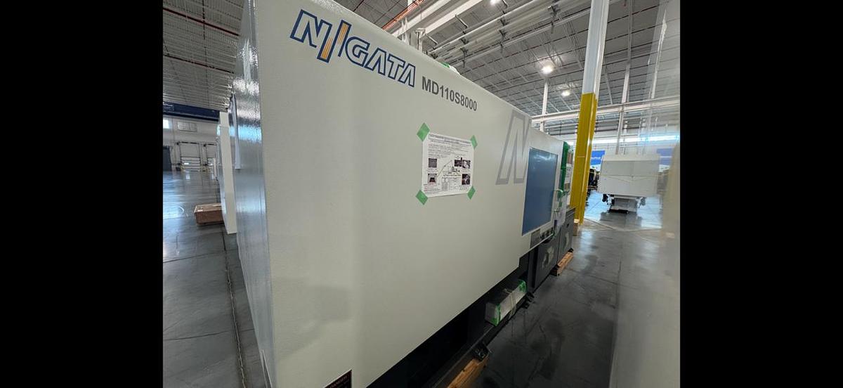 112 Ton, 4.37 Oz., Niigata MD110S8000 Injection Molding Machine