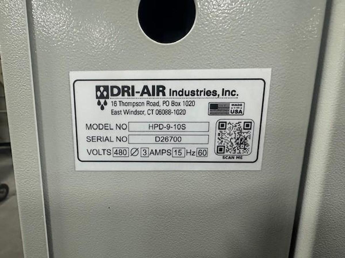 125 lbs/hour Dri-Air Material Dryer with 400 lb. Capacity Hopper (2026)