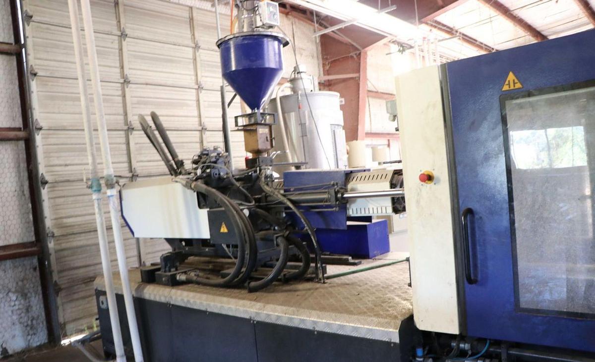 Used 427 Ton, 45.68 Oz. Haitian MARSIII3800/2250eco Injection Molding Machine
