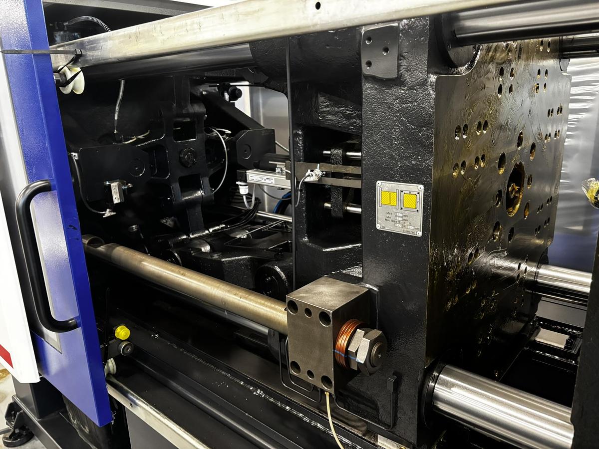 180 Ton, 12.64 oz. Haitian MAIII 1600/570 Injection Molding Machine (2023)