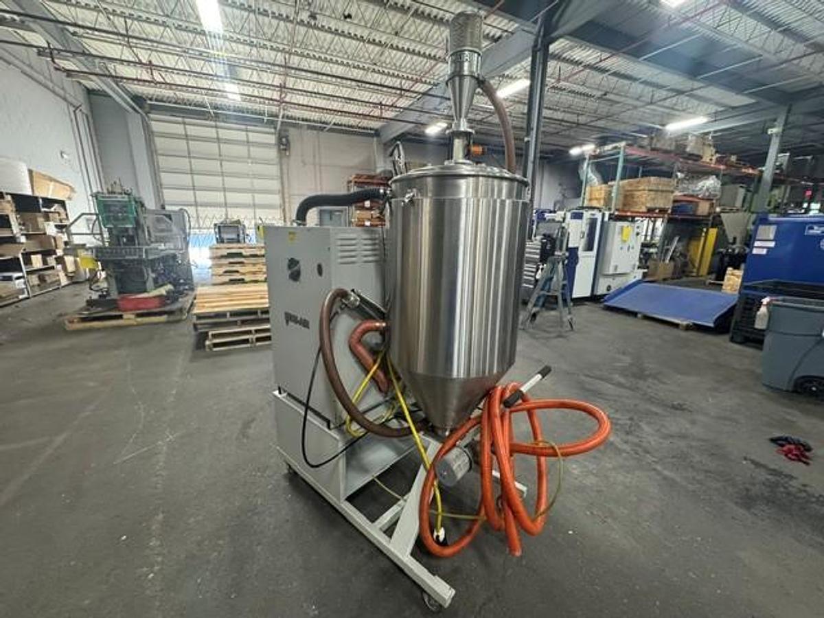 Used 50 lb./hr Dri-Air APD-6 Material Dryer with 200 lb. Hopper (2018)