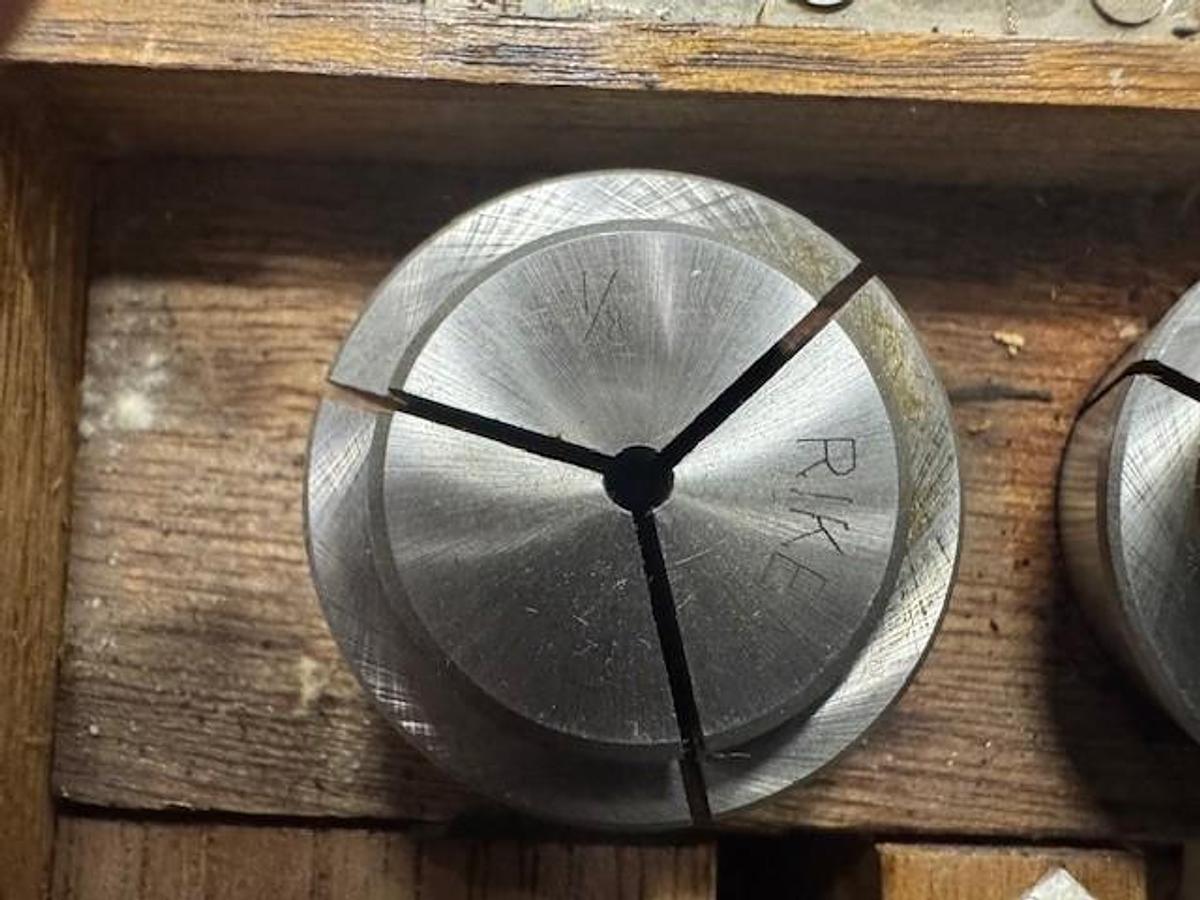 Used Spring Collet CAT 50 Chuck with Collets