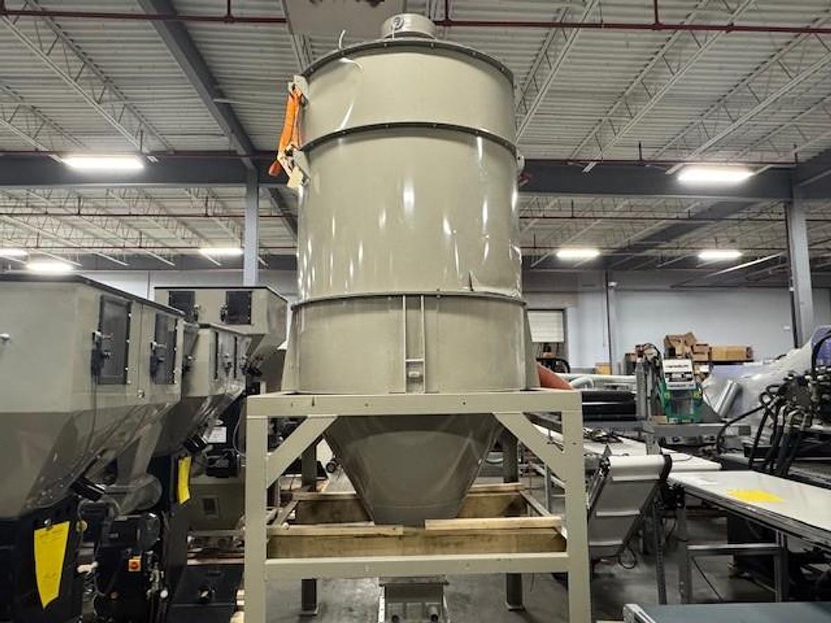 Used Conair CH54-85 2,975 lb. Material Hopper with Stand and Receiver