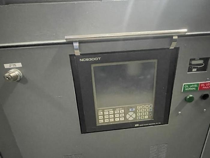 Used Not Ready - 280 Ton, 22oz, Nissei Injection Molding Machine (1997)