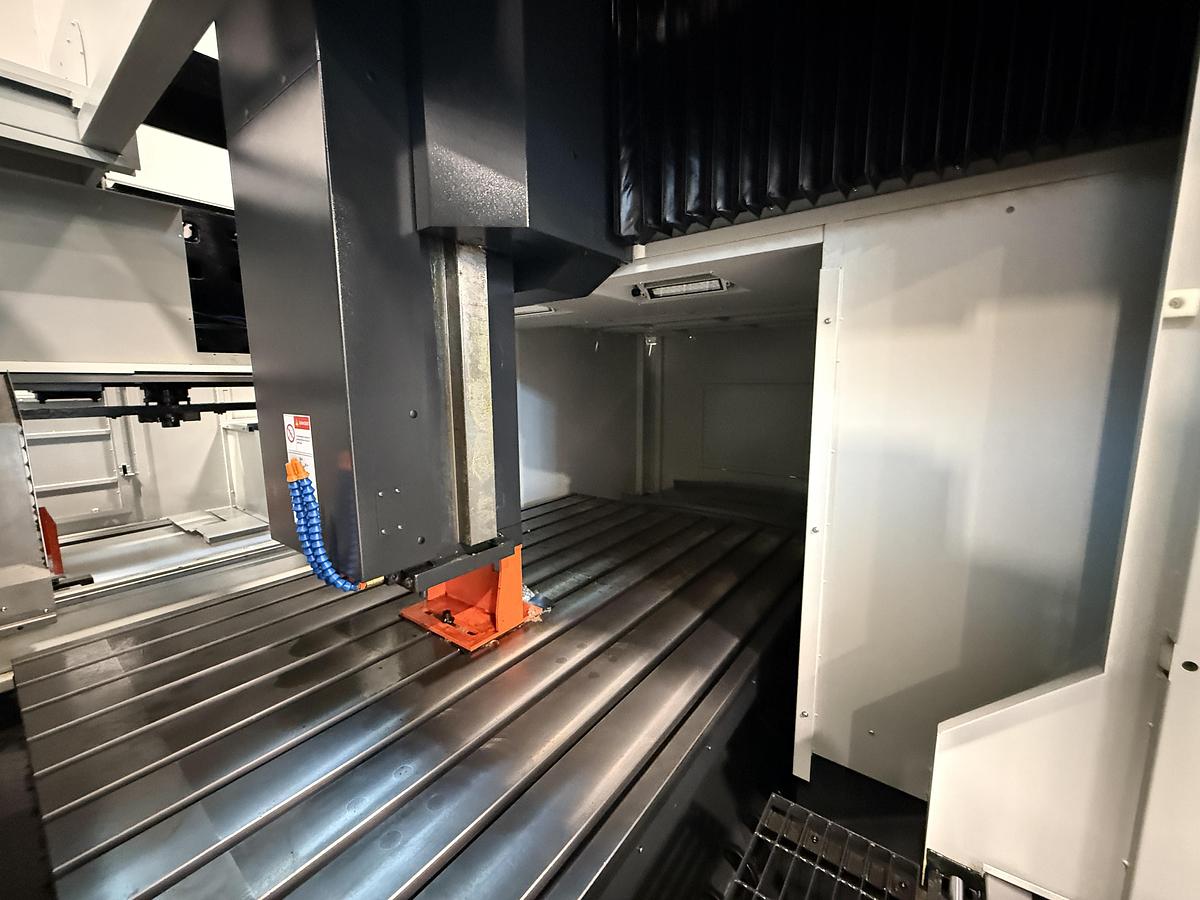 Haitian Precision DA17L20 Double Column Machining Center
