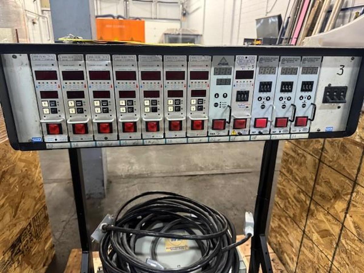 Used DME 12-zone Hot Runner Controller with Cables and Transformer