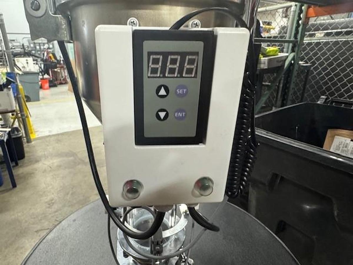 440 lbs./hr. Shini Vacuum Hopper Loader with Sight Glass