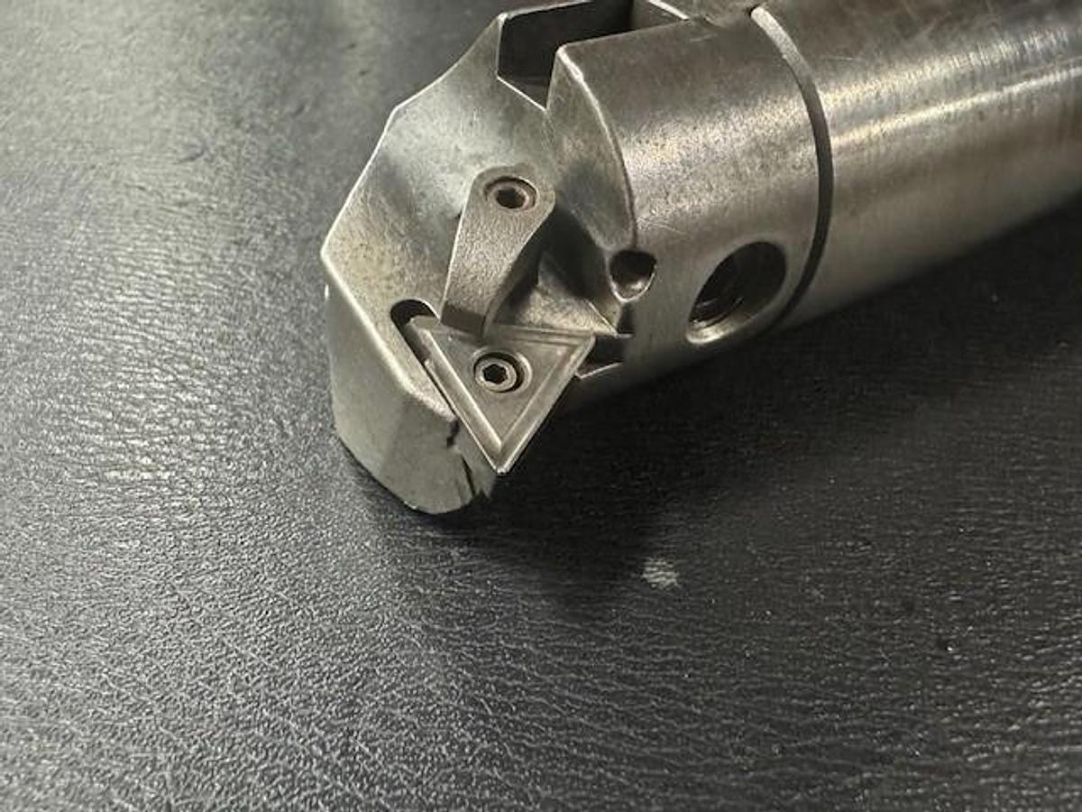 Used Valenite HBN-1830 2" Diameter Boring Bar