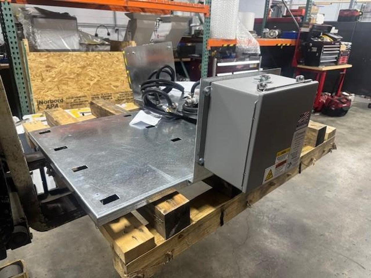 Advantage Dual Zone Dolly w/ Power Cord Plugs & Receptacles