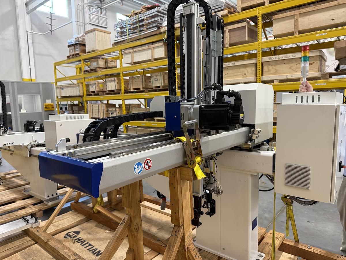 Used 2023 Haitian Hilectro V-1100HD