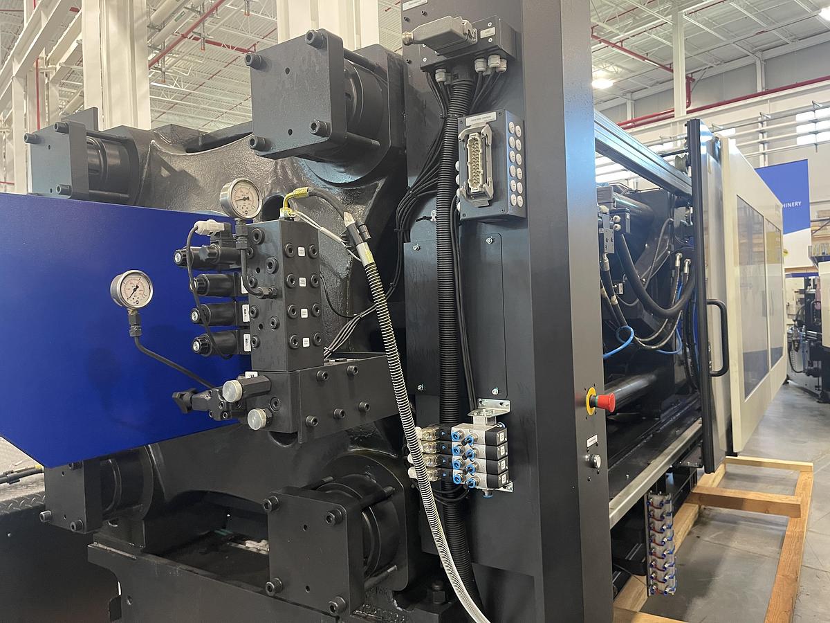 596 Ton, 80.14 oz Haitian MAV 5300/4500 Injection Molding Machine (2025)