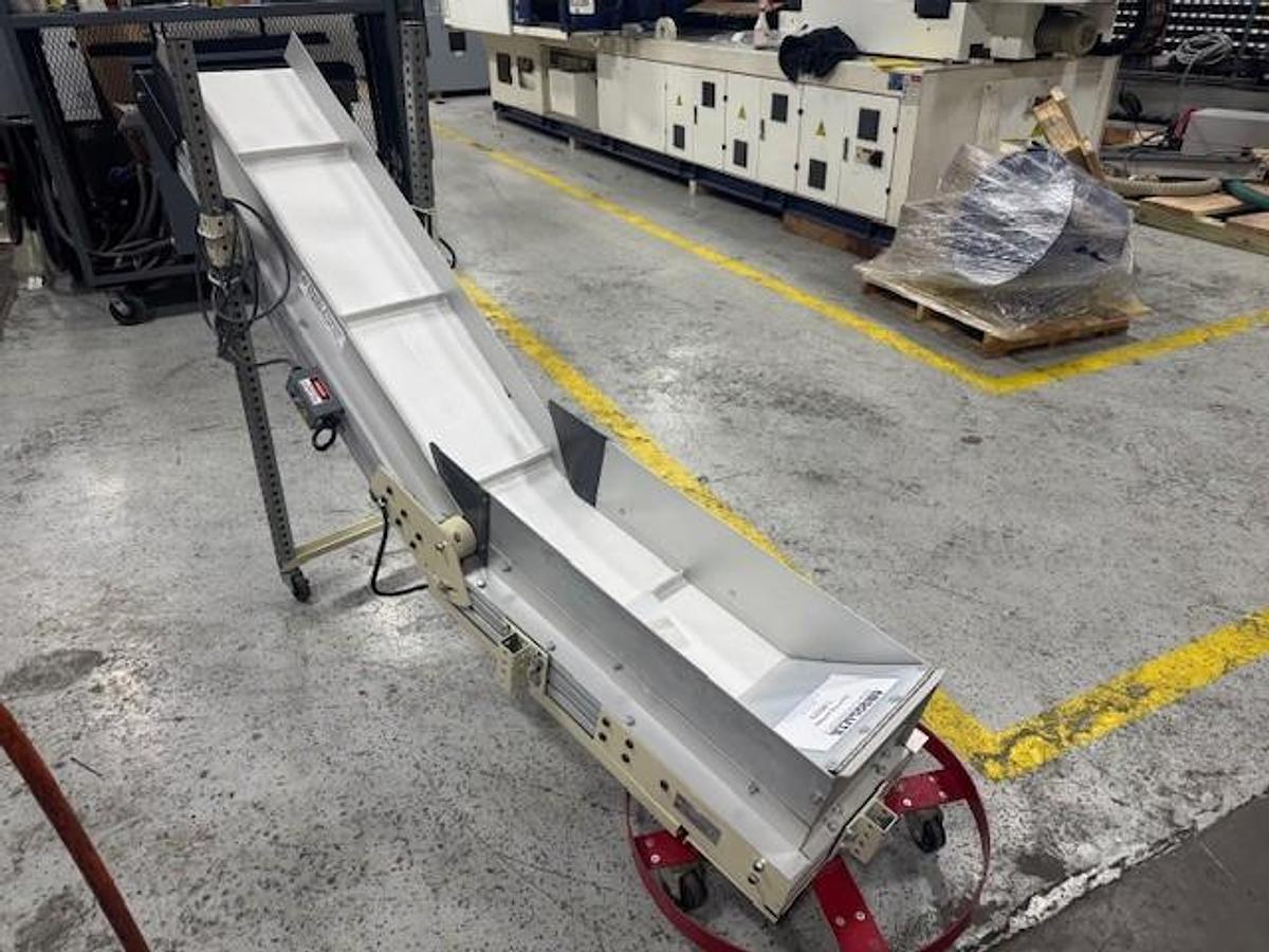 Used PPE Variable Speed Incline Conveyor