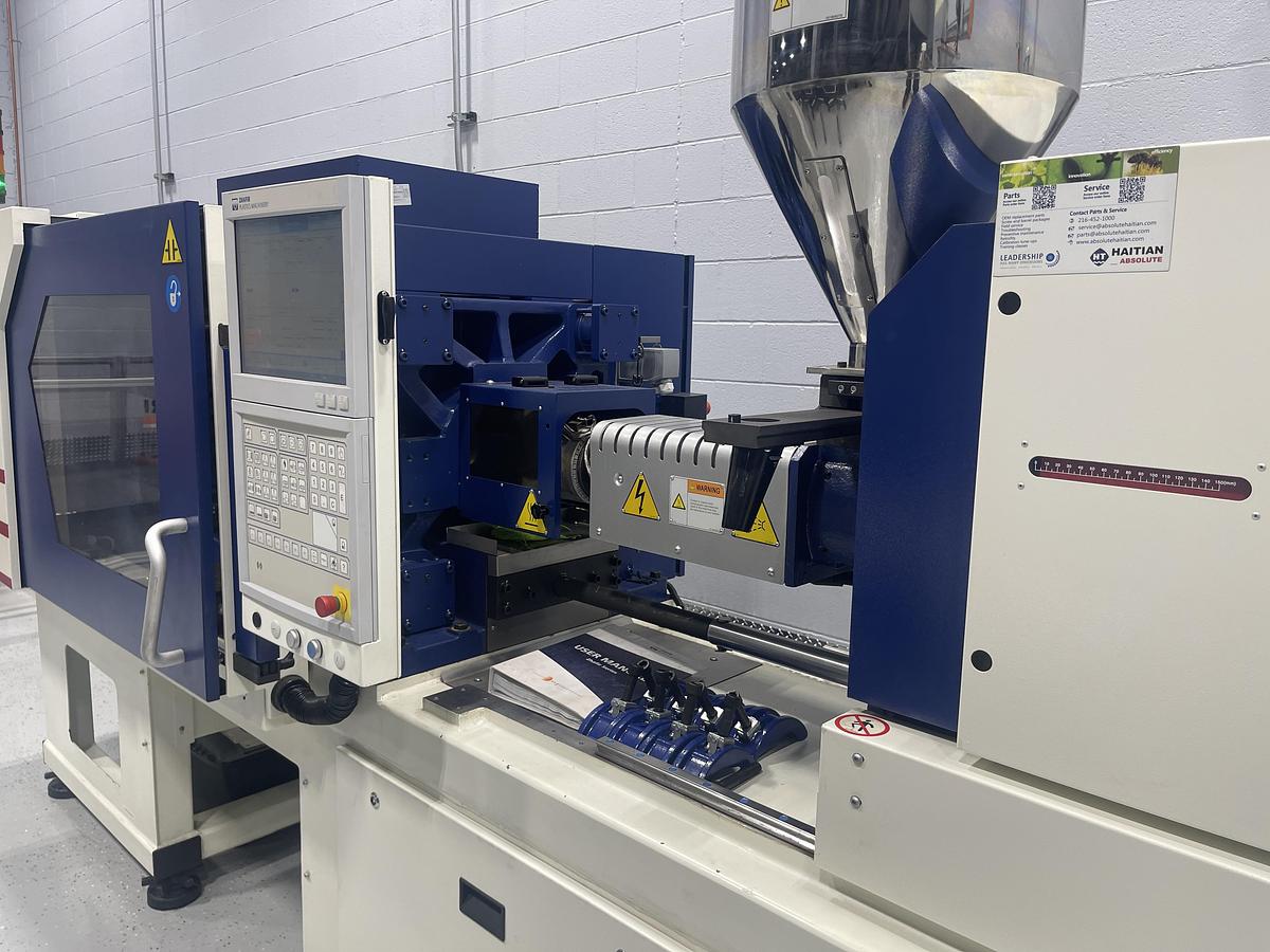 Used 101 Ton, 2.26 Oz., Haitian Zhafir VEIII900/210 Injection Molding Machine (2017)