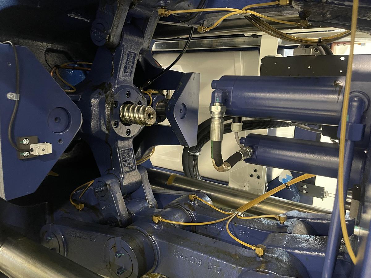 135 Ton, 3.21 Oz., Haitian ZEV 1200/210 Injection Molding Machine