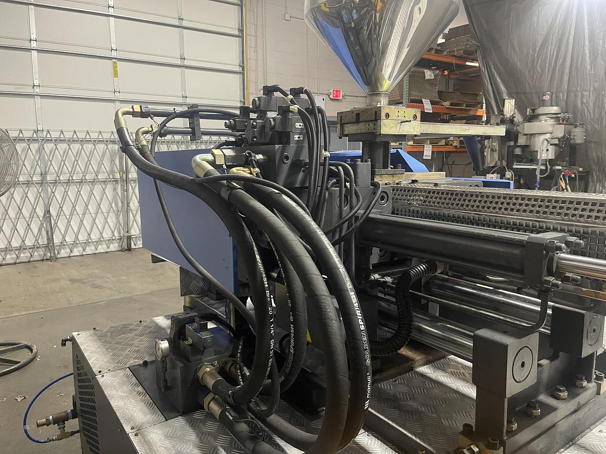 Used 360 Ton, 29.81 Oz., Haitian MA 3200/1700 Injection Molding Machine (2011)