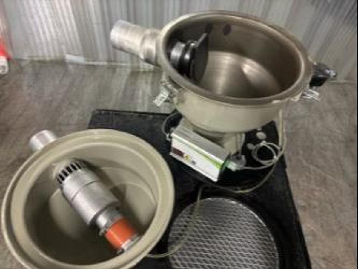 Used Conair DL Series Vacuum Material Receiver 24VDC, 0.2 FLA