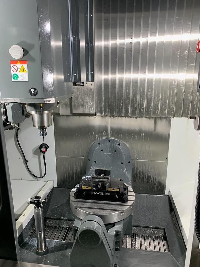 Used 2022 HAAS UMC-750SS
