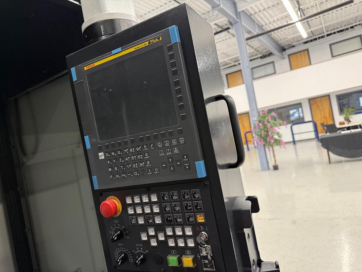 Hision Vertical Machining Center CAT40 BIG PLUS (2024)