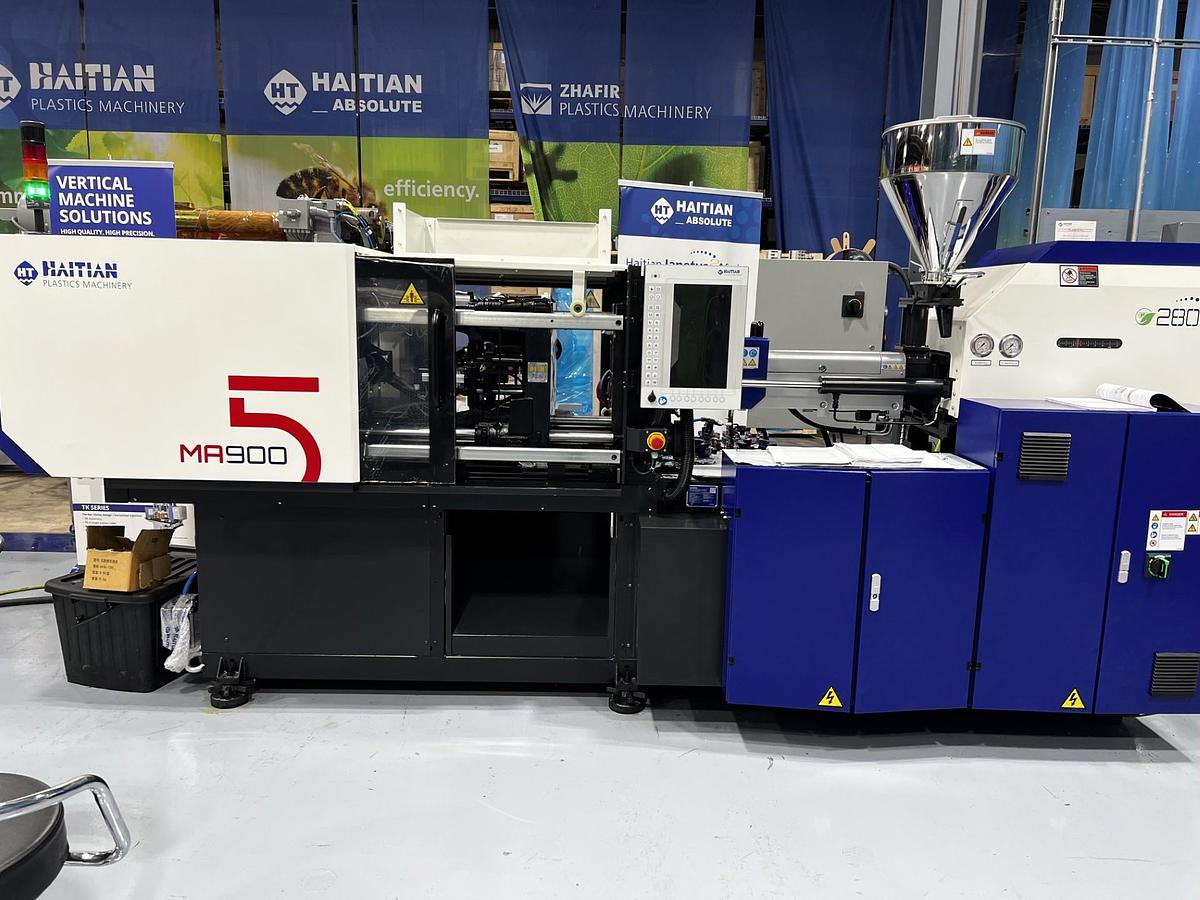 101 Ton, 4.86 oz Haitian MAV 900/280 Injection Molding Machine (2024)