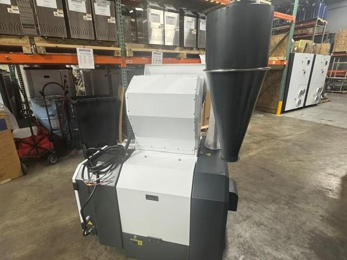 16.9 HP Shini SG-2348 Beside the Press Granulator with Blower and Cyclone (2026)