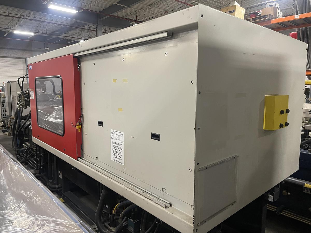 Used 310 Ton, 22 oz., Ferromatik Milacron Magna T310 Injection Molding Machine (2002)