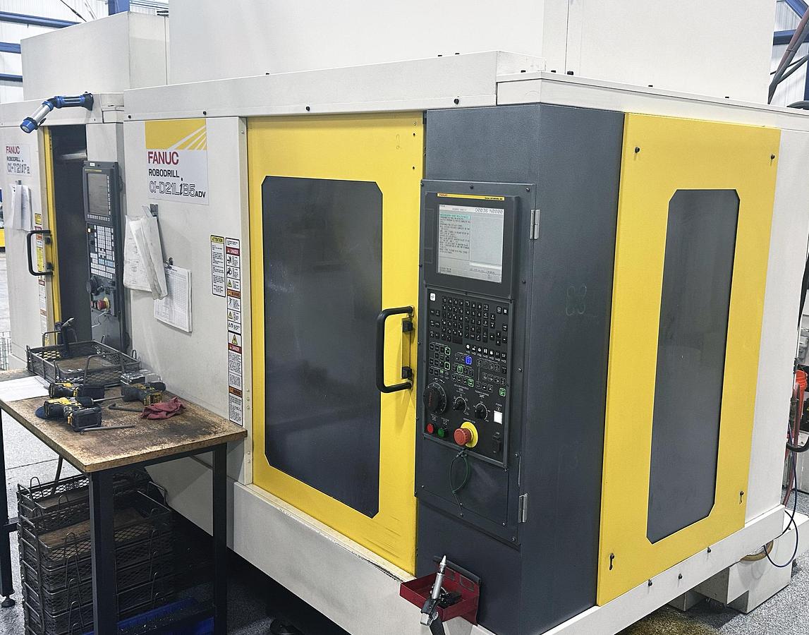 Used 2018 Fanuc Robodrill D21LiB5 ADV CNC Vertical Mill