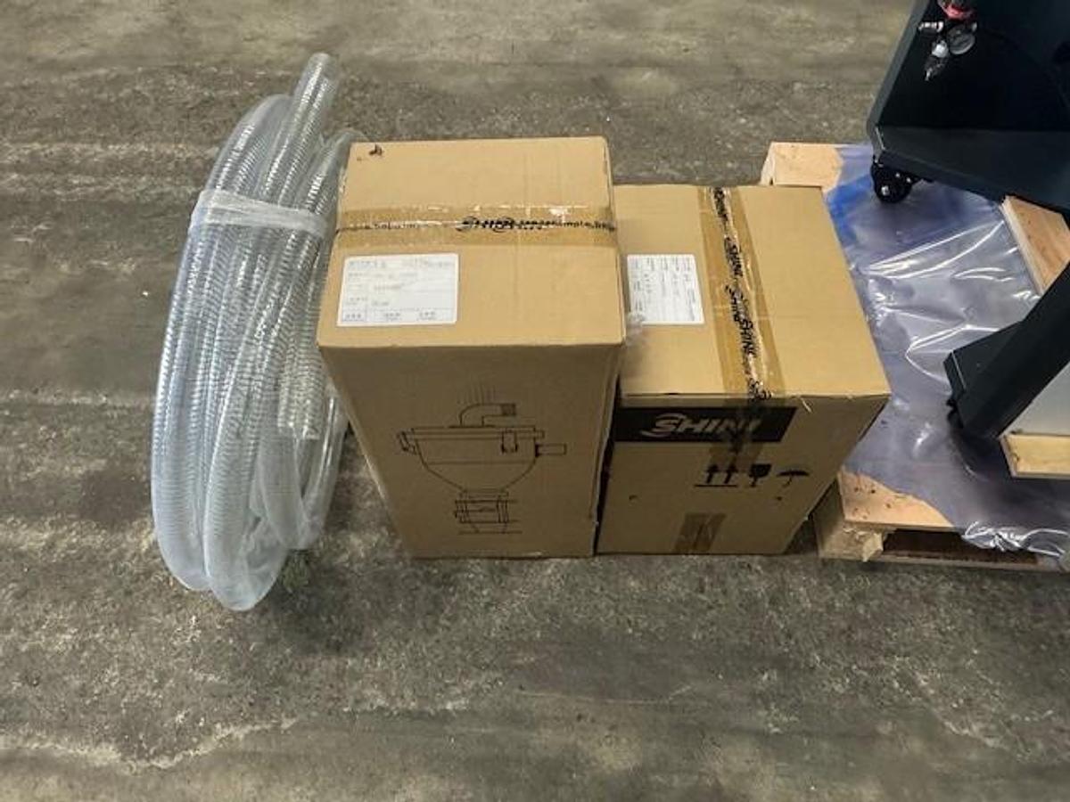 20 CFM Shini Desiccant Wheel Dryer w/Hopper & Cart