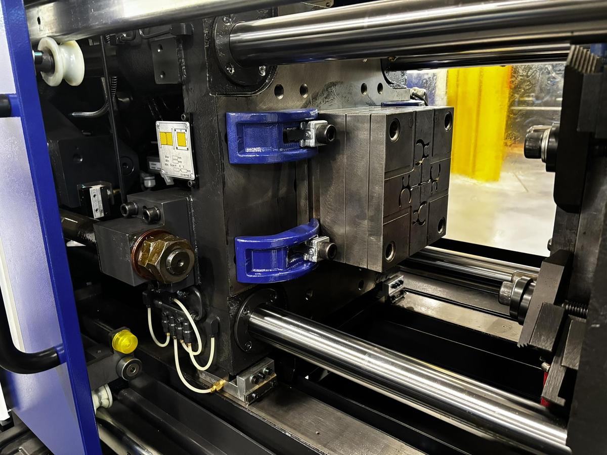 67 Ton, 4.89 Oz., Haitian MAIII 600/280 Injection Molding Machine (2023)