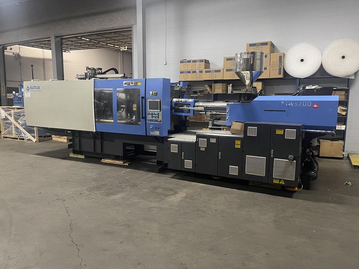 Used 360 Ton, 29.81 Oz., Haitian MA 3200/1700 Injection Molding Machine (2011)