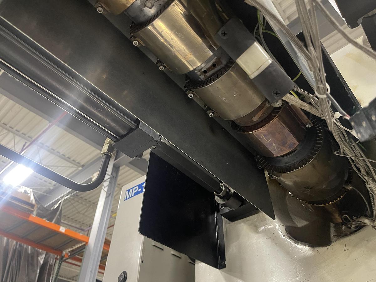 Used 310 Ton, 22 oz., Ferromatik Milacron Magna T310 Injection Molding Machine (2002)