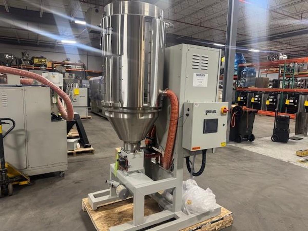 125 lbs/hour Dri-Air Material Dryer with 400 lb. Capacity Hopper (2026)