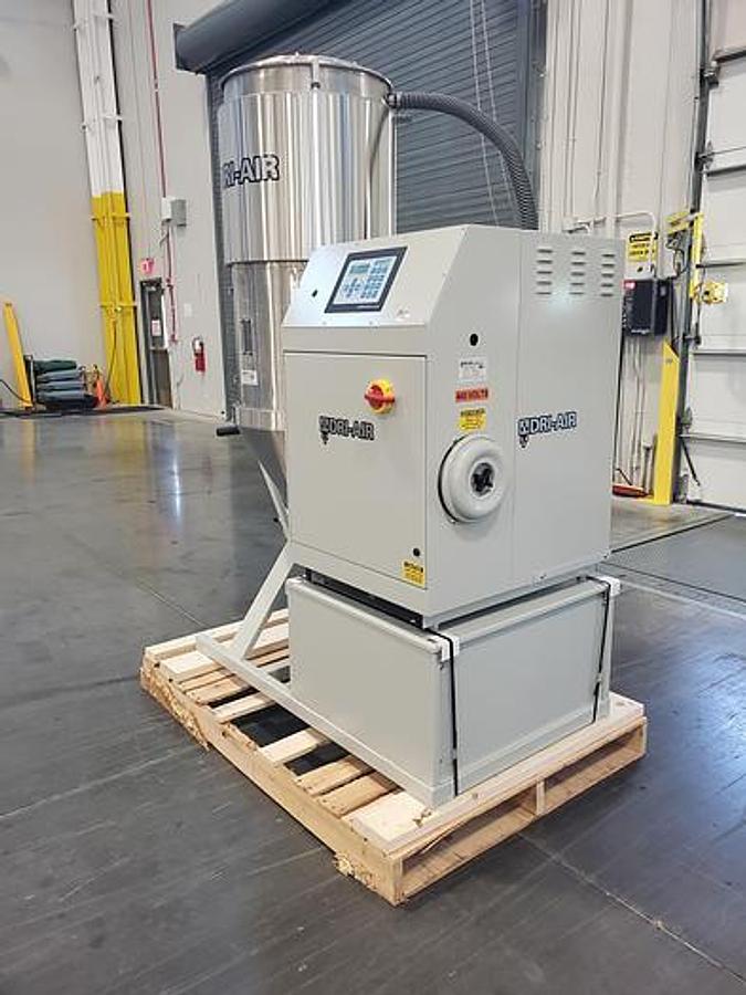 60 lbs/hour Dri-Air Material Dryer with 200 lb. Capacity Hopper (2026)