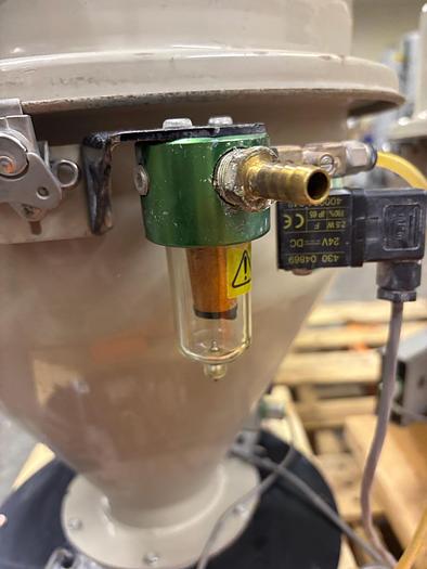 Used Conair DL Series Vacuum Material Receiver