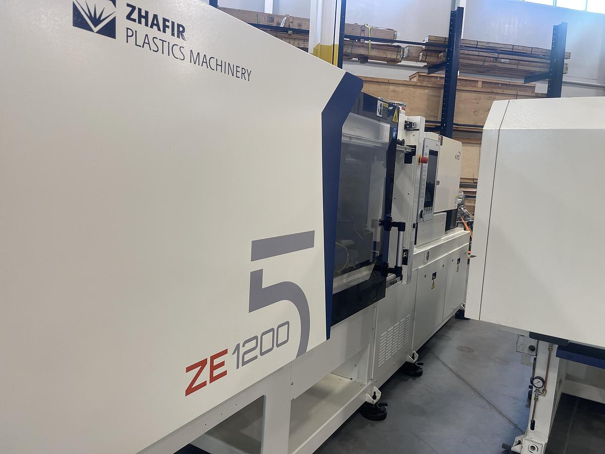 135 Ton, 3.21 oz Haitian ZEV 1200/210 Injection Molding Machine (2024)