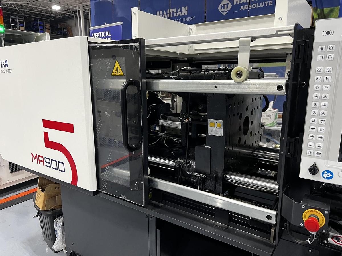 101 Ton, 4.86 oz Haitian MAV 900/280 Injection Molding Machine (2024)