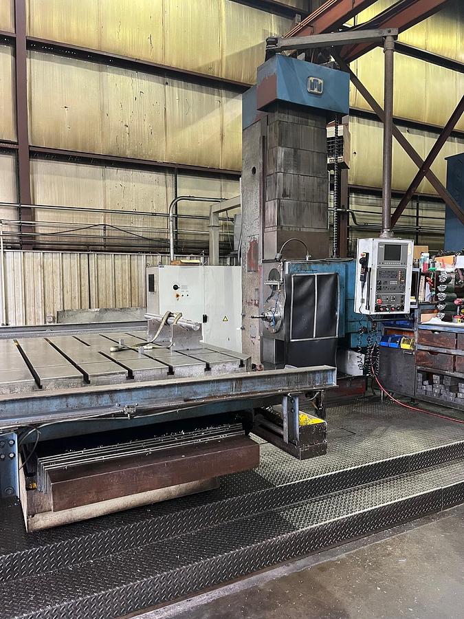 Used WMW BMT Series 125 CNC Boring Mill (2000)