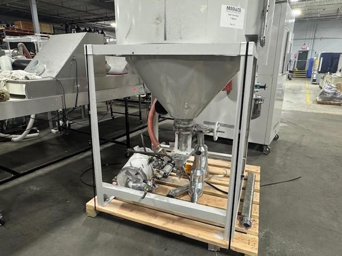 Used Matsui 412 cfm DMZ Series Material Dryer with Hopper