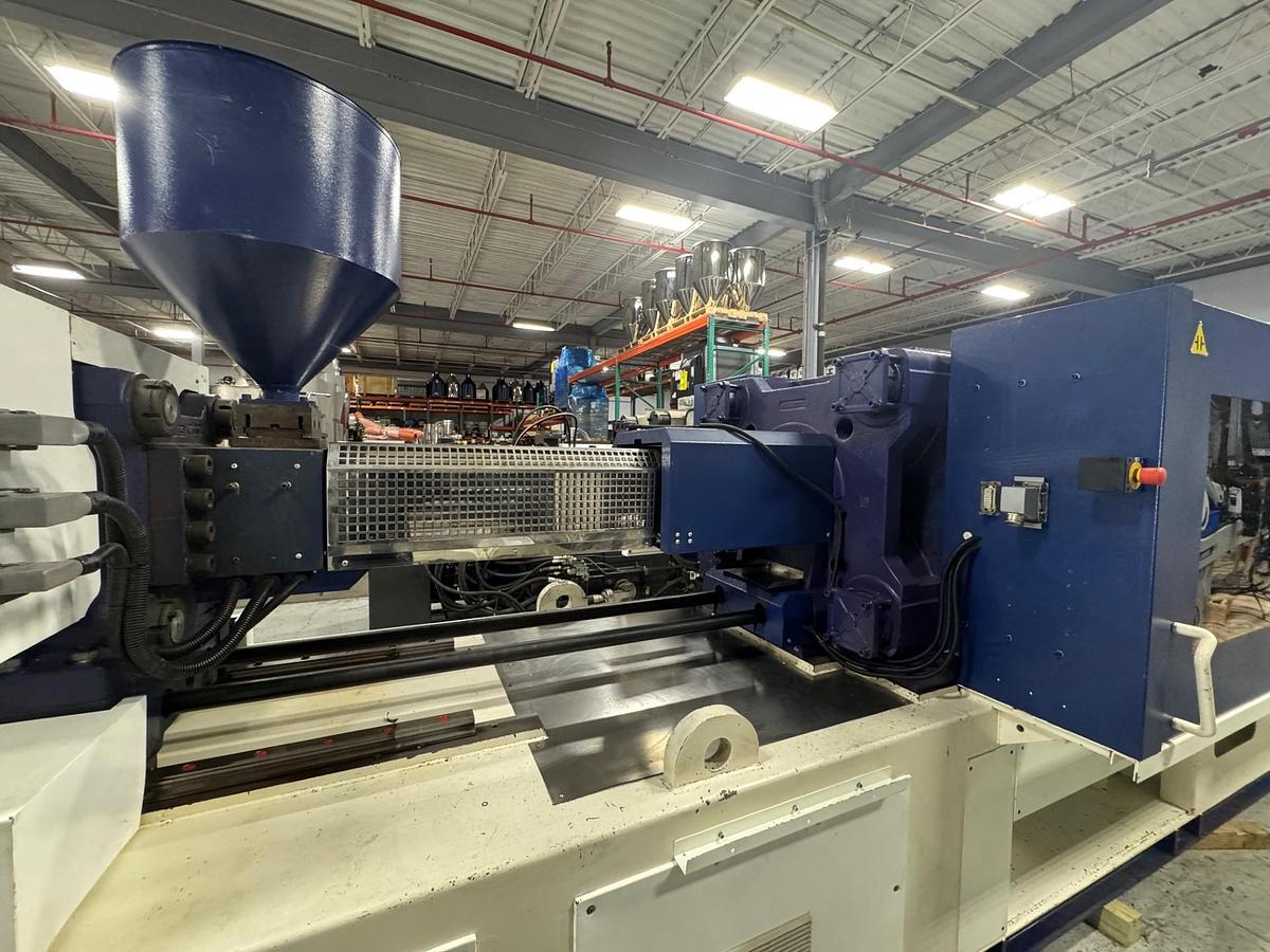 Used 337 Ton, 23.56 Oz., Haitian Zhafir VE 3000/1400 Injection Molding Machine (2010)