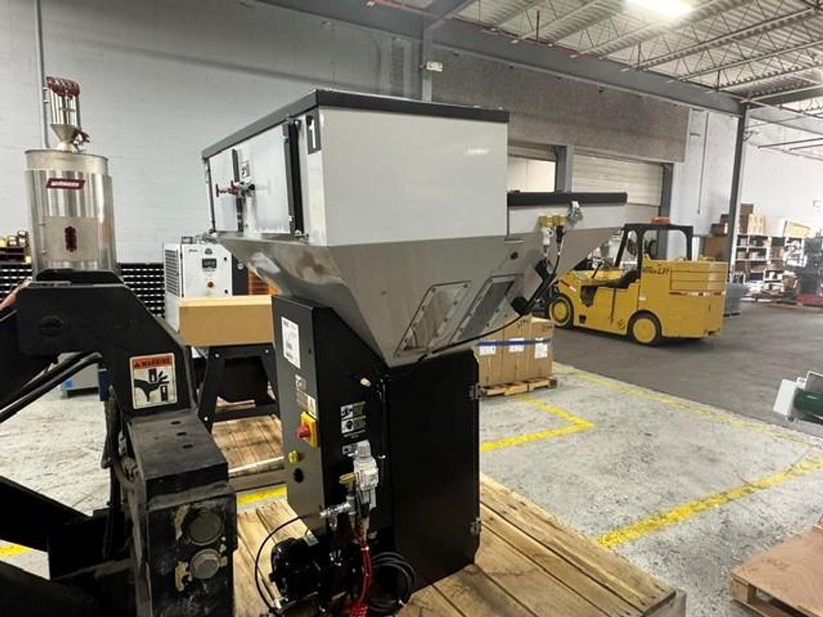 400 lb./hr Conair TB100-4 Four Material Blender (2026)