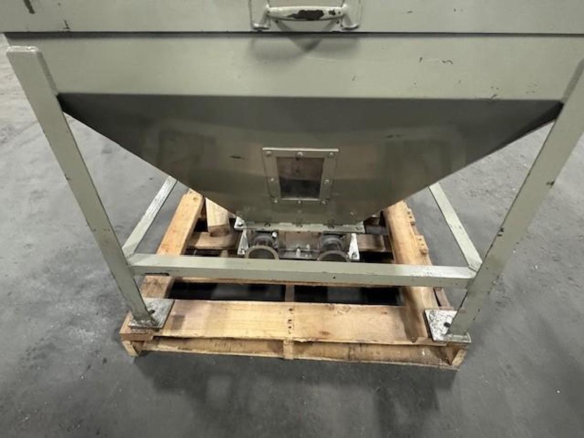 Used 1,200 lb./hr 4 Component Conair Trueblend Gravimatic Blender