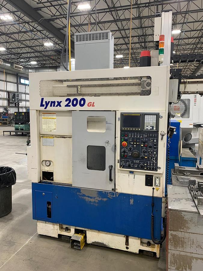 Used Daewoo Doosan Lynx 200B-GL CNC Turning Center (1999)